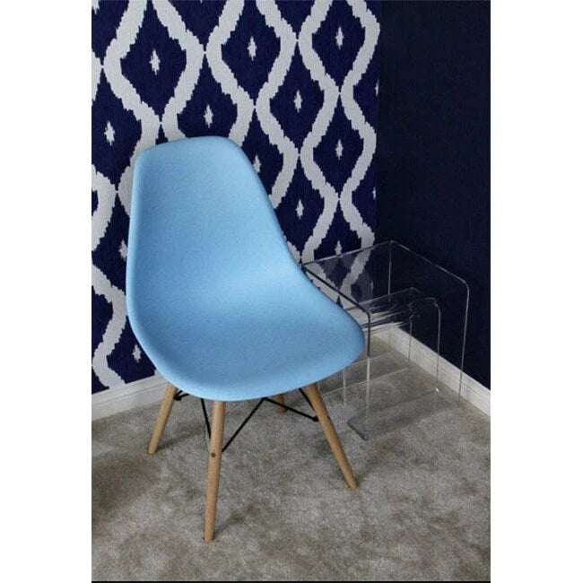 Set di 2 sedie da pranzo moderne di metà secolo senza braccioli con seduta in plastica e gambe in legno naturale tipo Eiffel, rosse